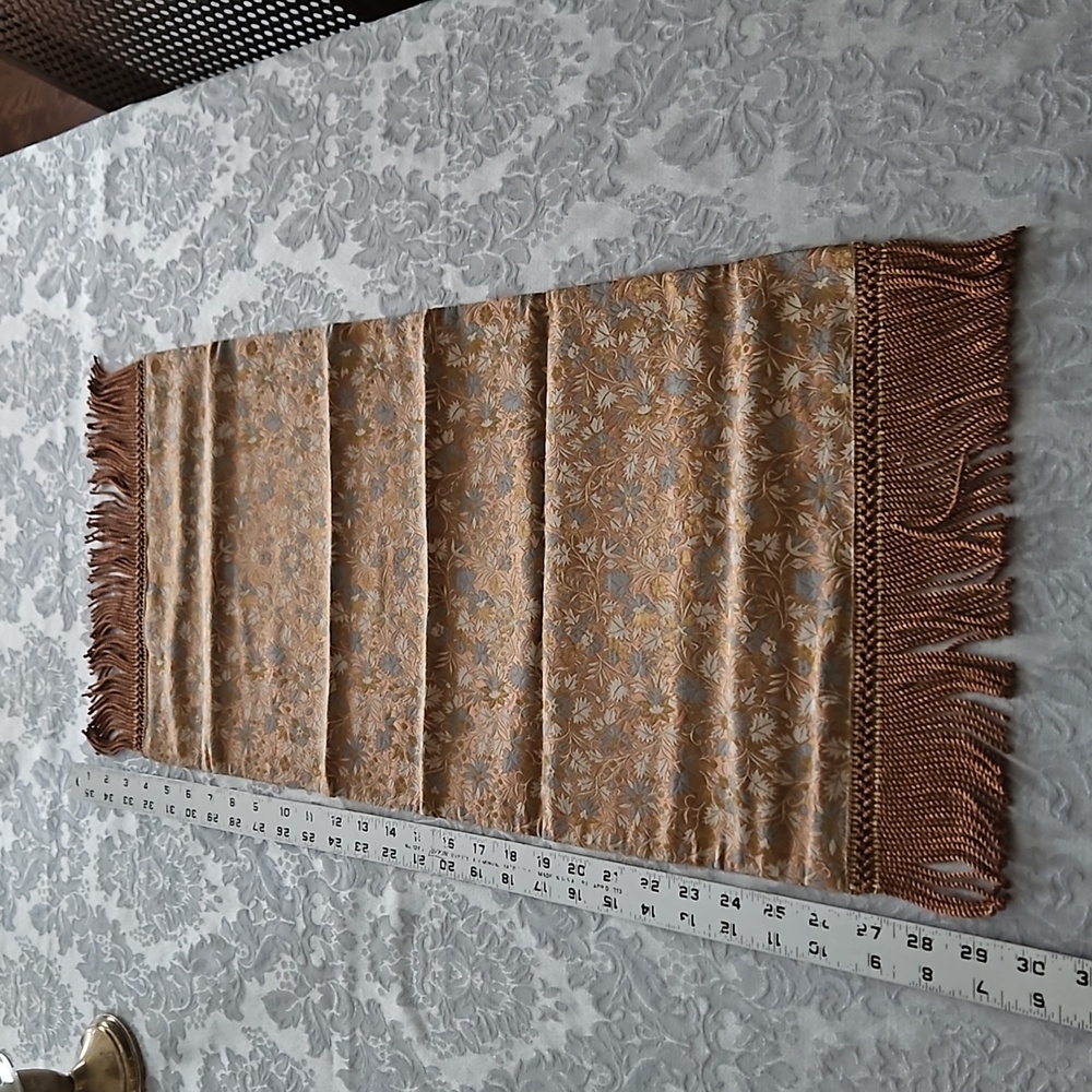 Japanese woven fabric fringed table runner